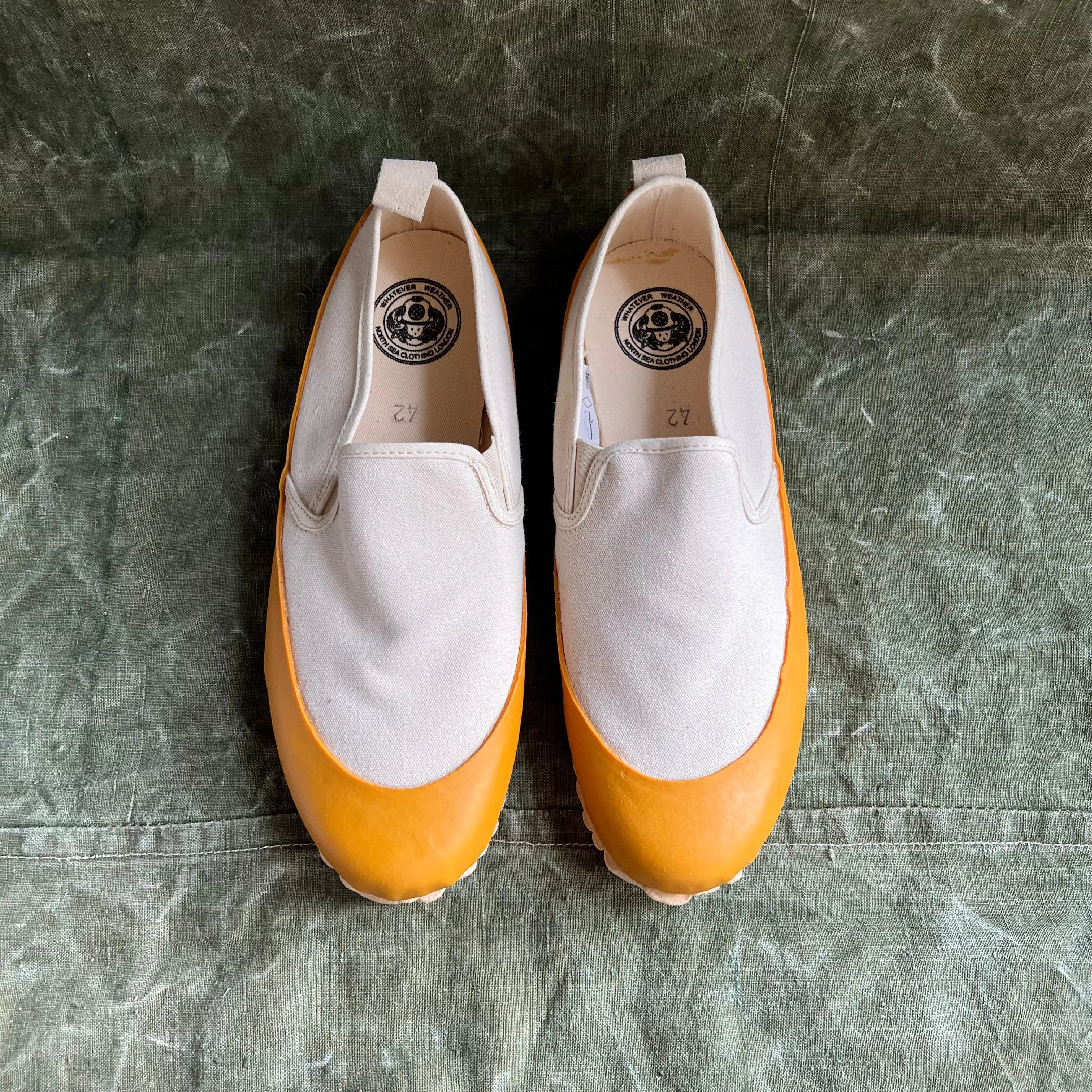 ARCHIVE SALE - MARINE SLIP ON, ECRU/YELLOW