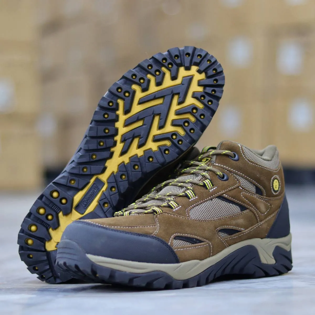 COLEMAN Golden Hiking Boots USA