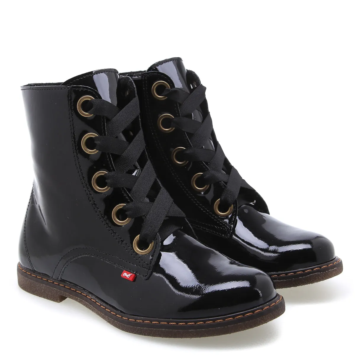 (E2622E-K/EY2622E) Emel Black patent lace-up boots