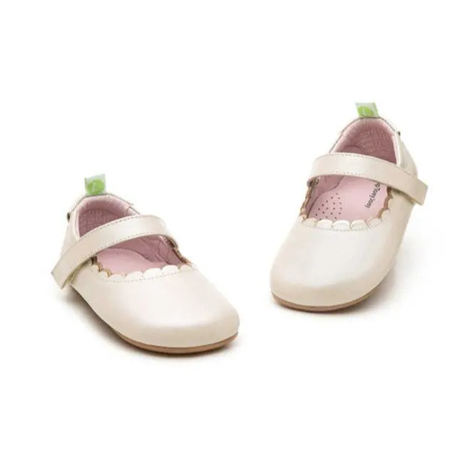 Roundy Shoes - Antique White / Metallic Salmon