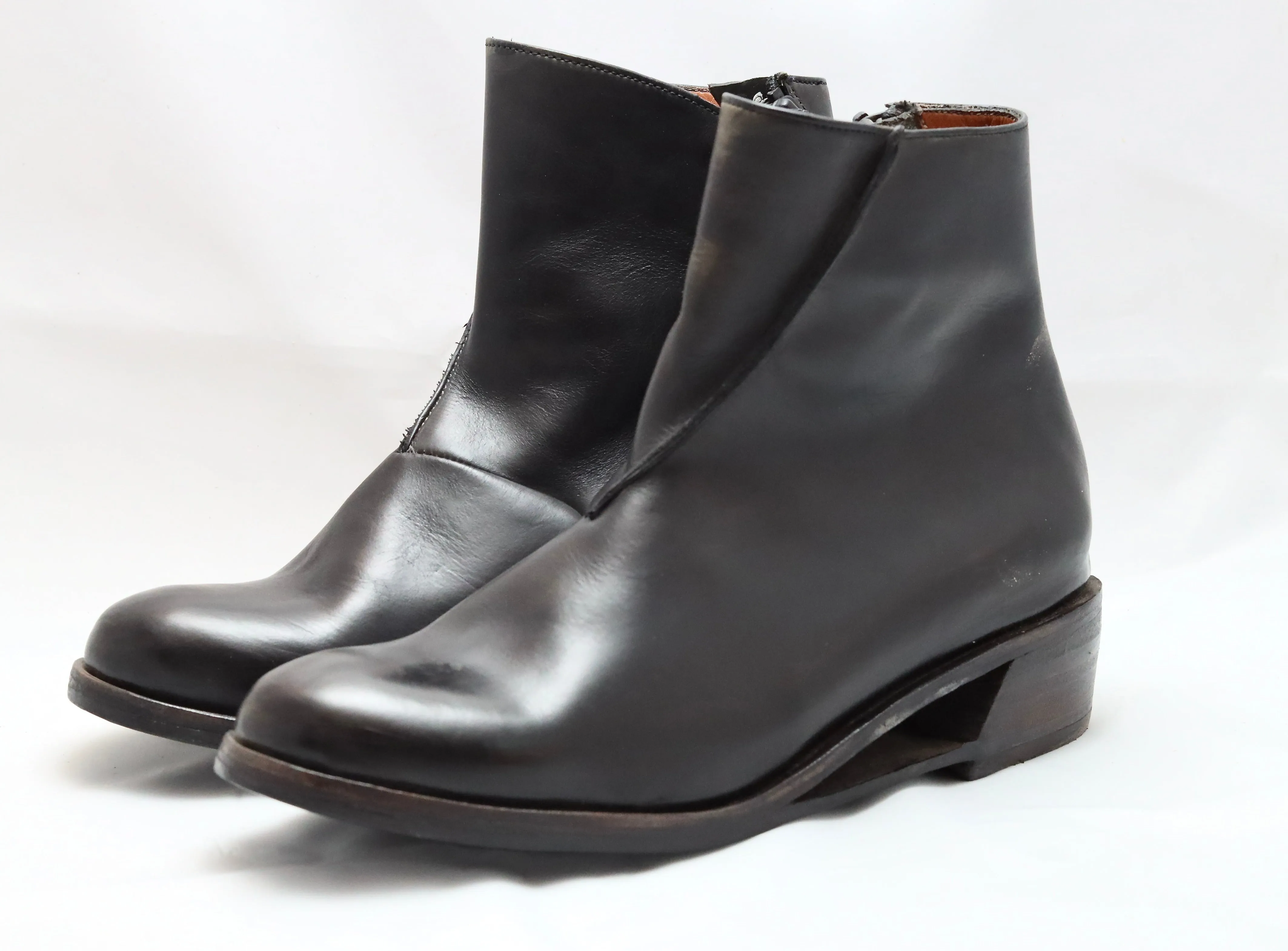 Zip back boot 2 |  Black | Calf